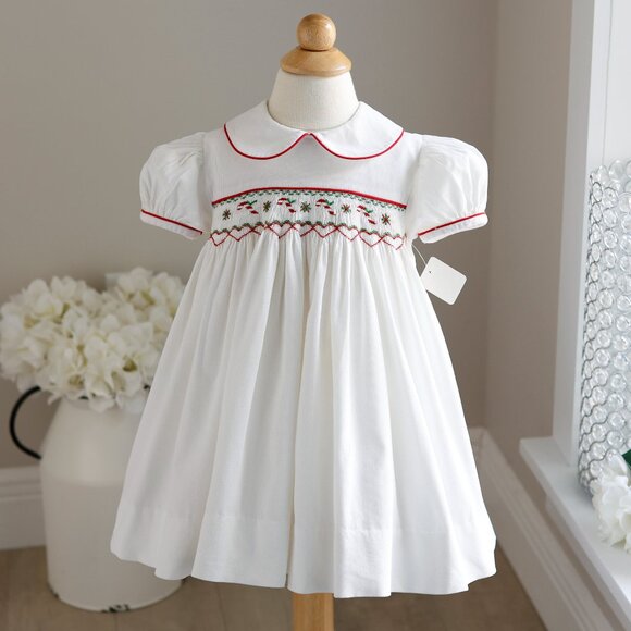 Girl's White Corduroy Smocked Dress Red and Green Embroidery Boutique 24 Months - Picture 3 of 5